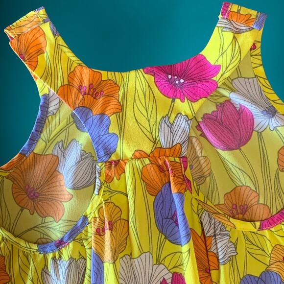 ✨- New Bundle Girls 3T bright flower Top and Candy Stripe leggings Priced f… - Picture 6 of 12